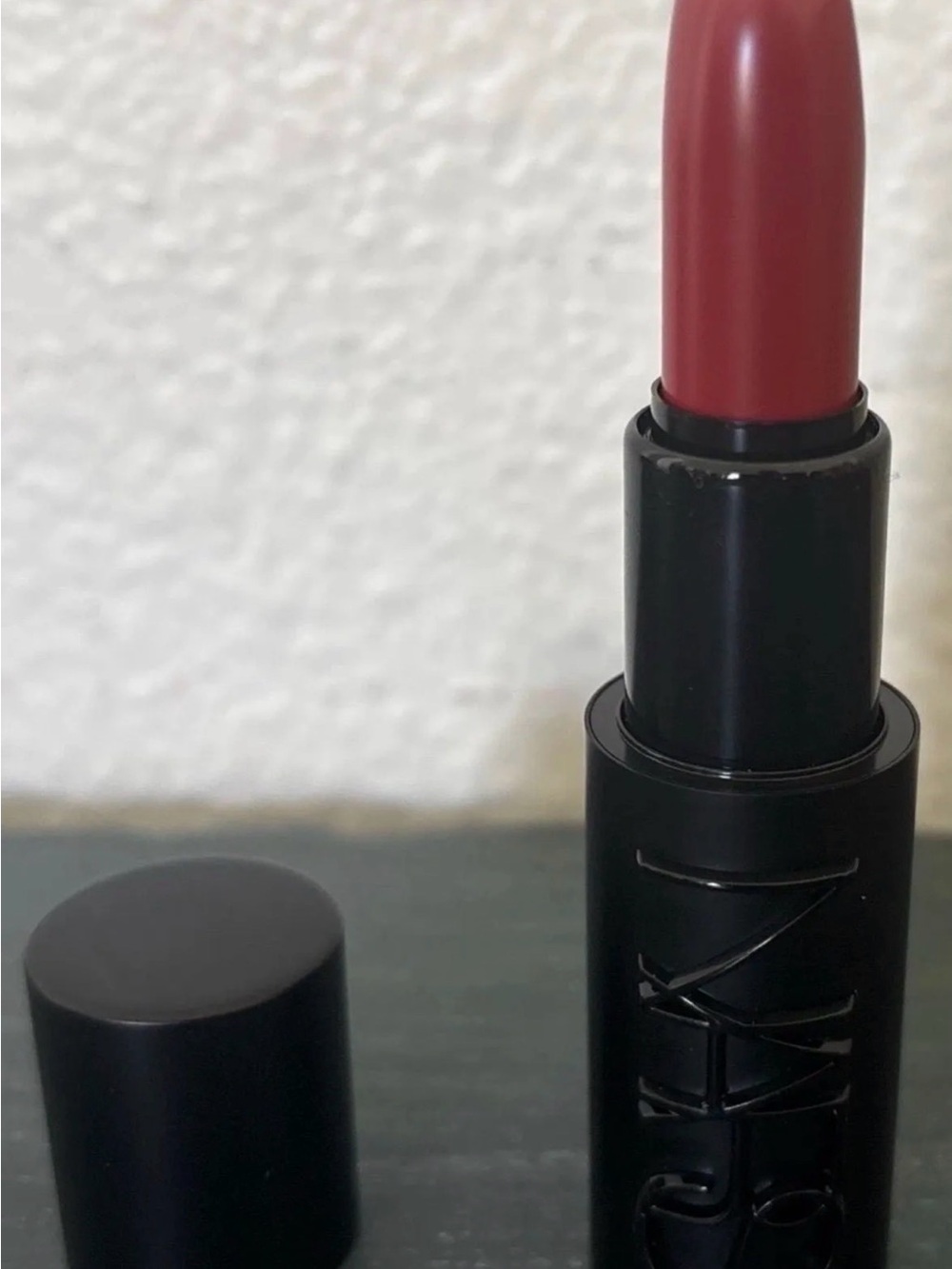 NARS Explicit Lipstick UNAUTHORIZED 863 - 0.13oz / 3.8g - FULL SIZE NOB